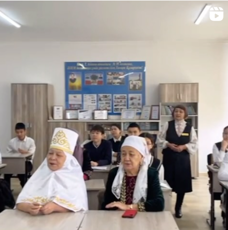 “Әжелердің өшпейтін өнегелі үлгісі” атты дөңгелек үстел