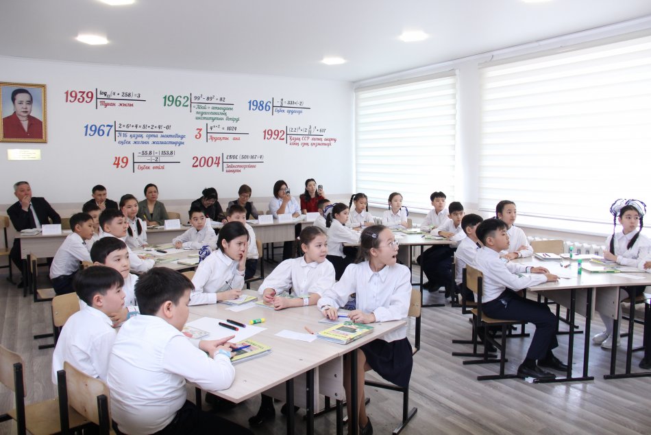 «Үздік мектеп: озық тәжірибе, нәтижелі жетістік»облыстық әдістемелік-тәжірибелік семинар